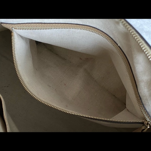 Authentic Gucci tote/shoulder bag in good condition! Large enough to hold iPad. - Picture 7 of 15